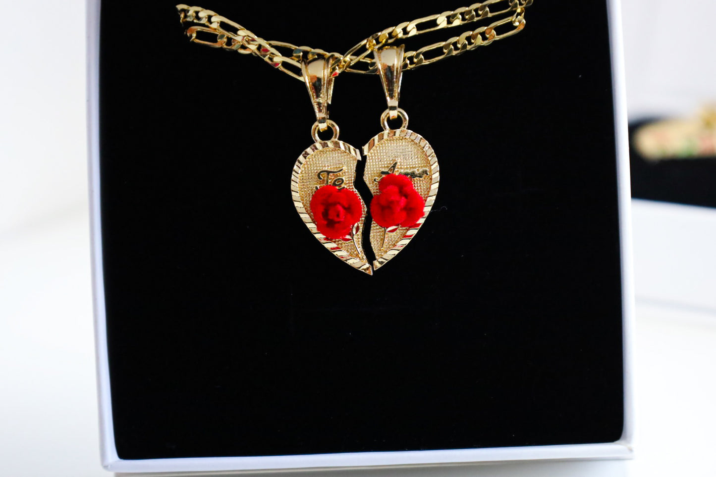 Rose breakable heart set