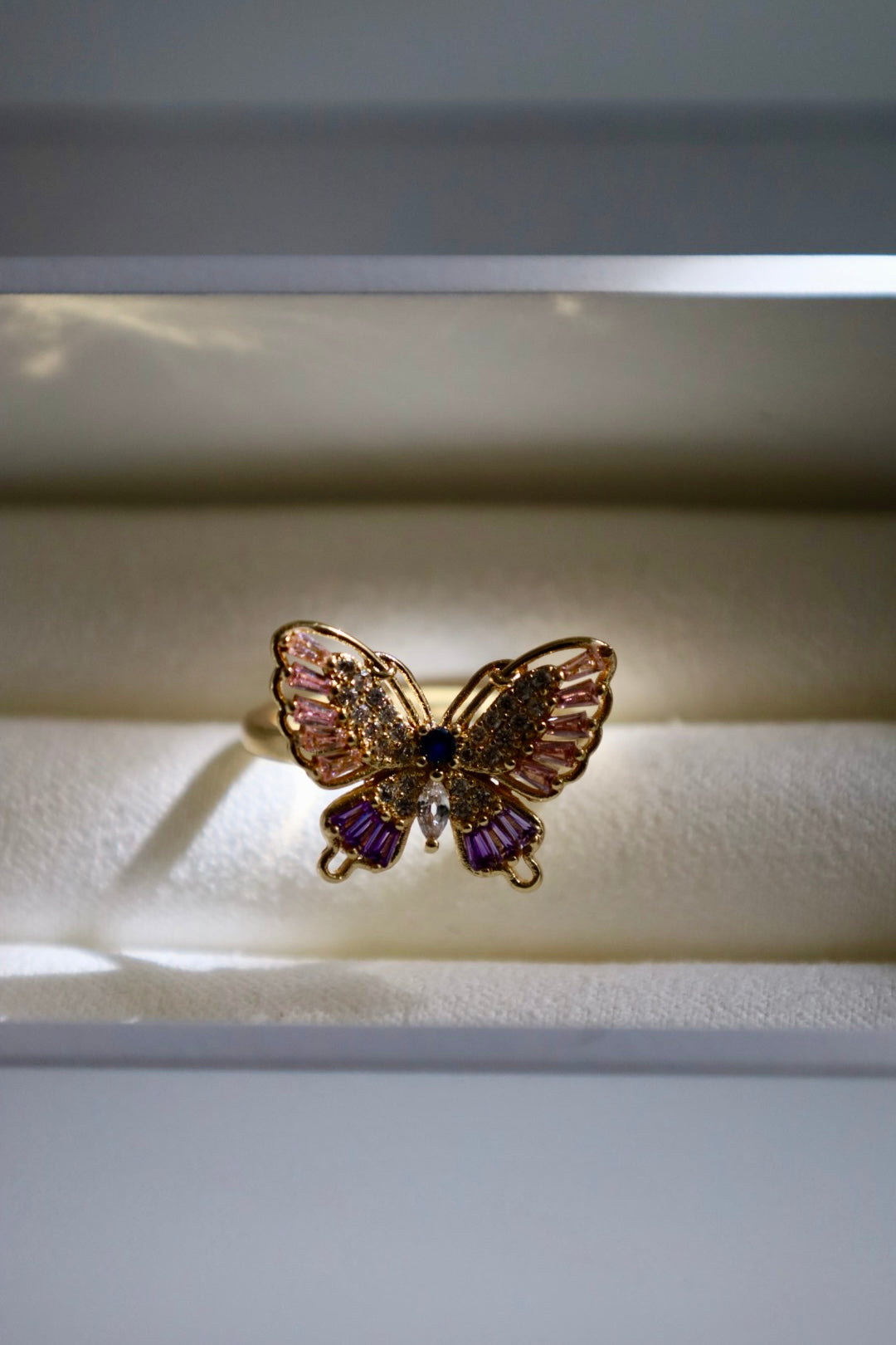Eslie butterfly ring