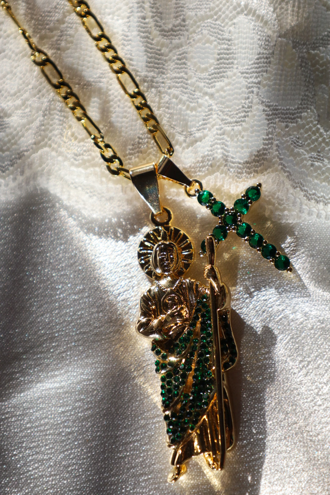 Dreamy san judas x Cross necklace set (green)