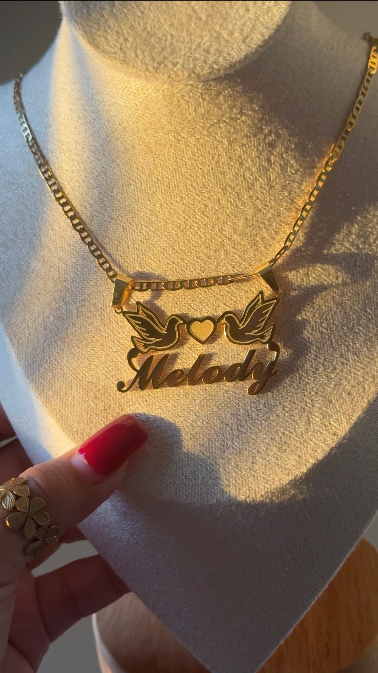 Custom Lovebirds Name Necklace