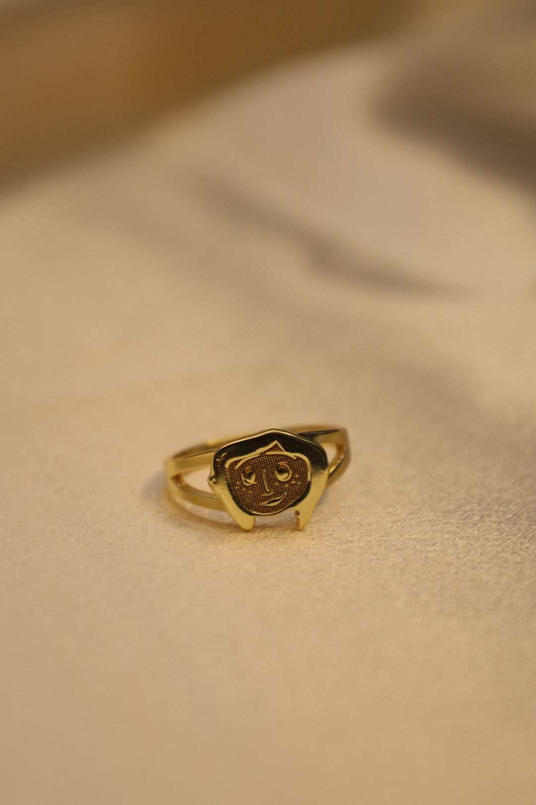 Coraline nugget ring
