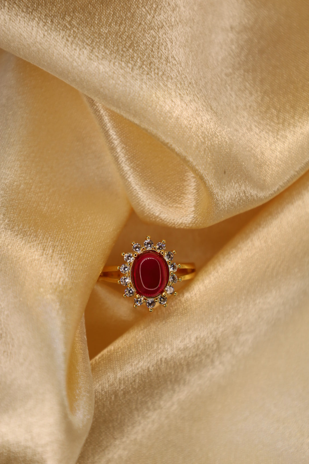 “Evara” ring