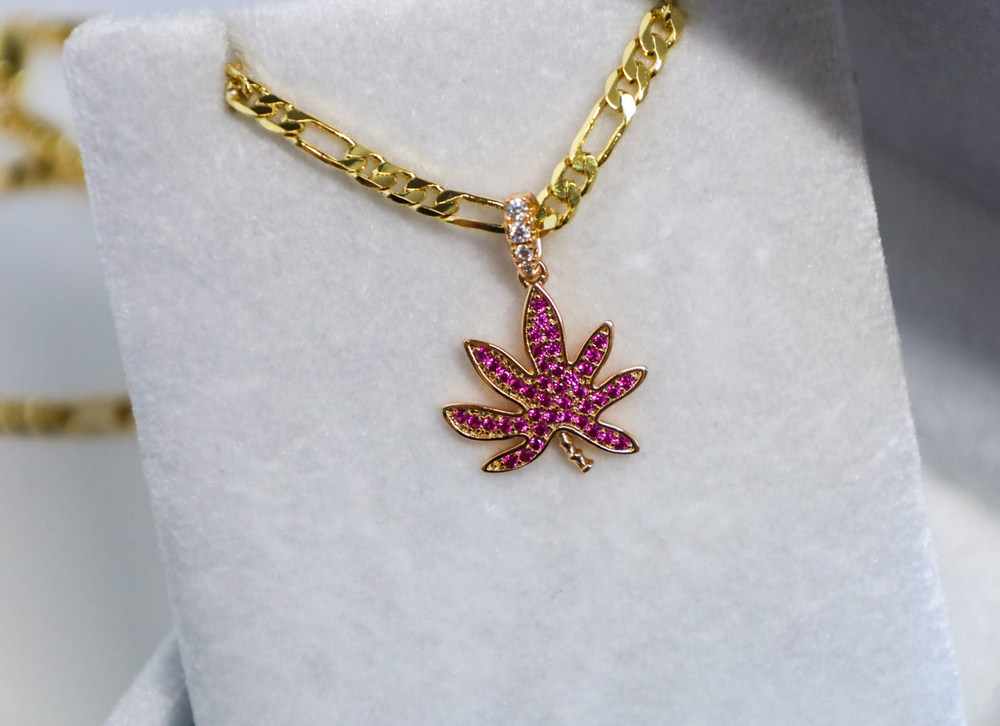 Sparkling Weed Necklace