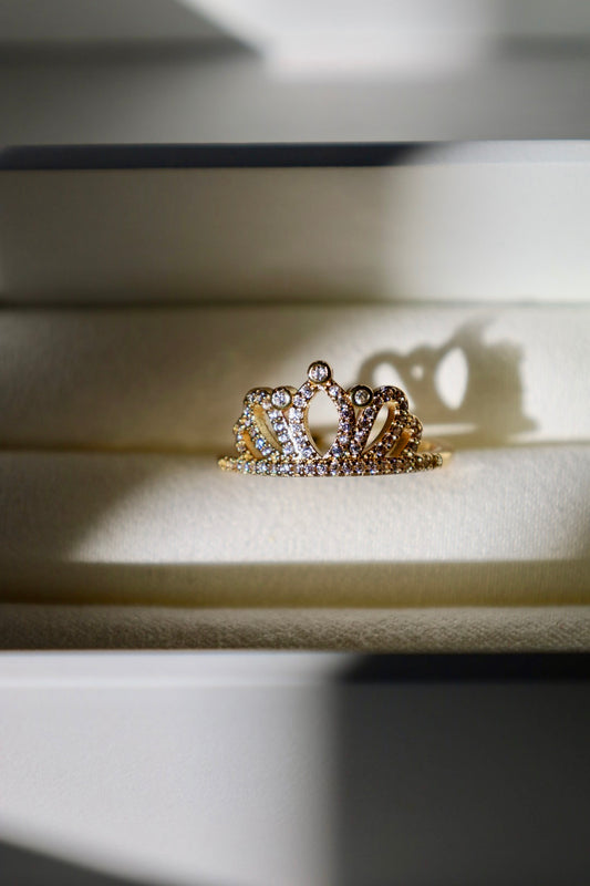 Valentine tiara ring