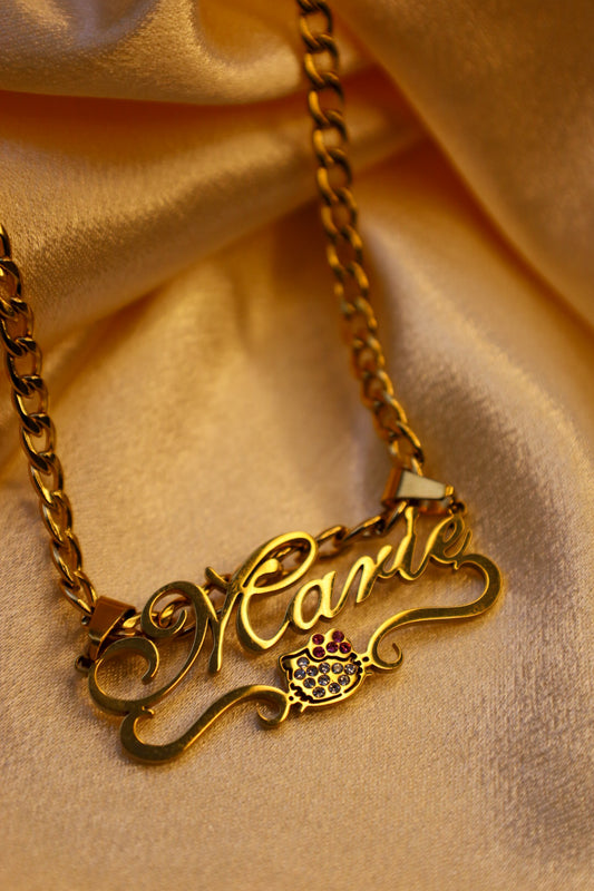 Hello Kitty name necklace style #3