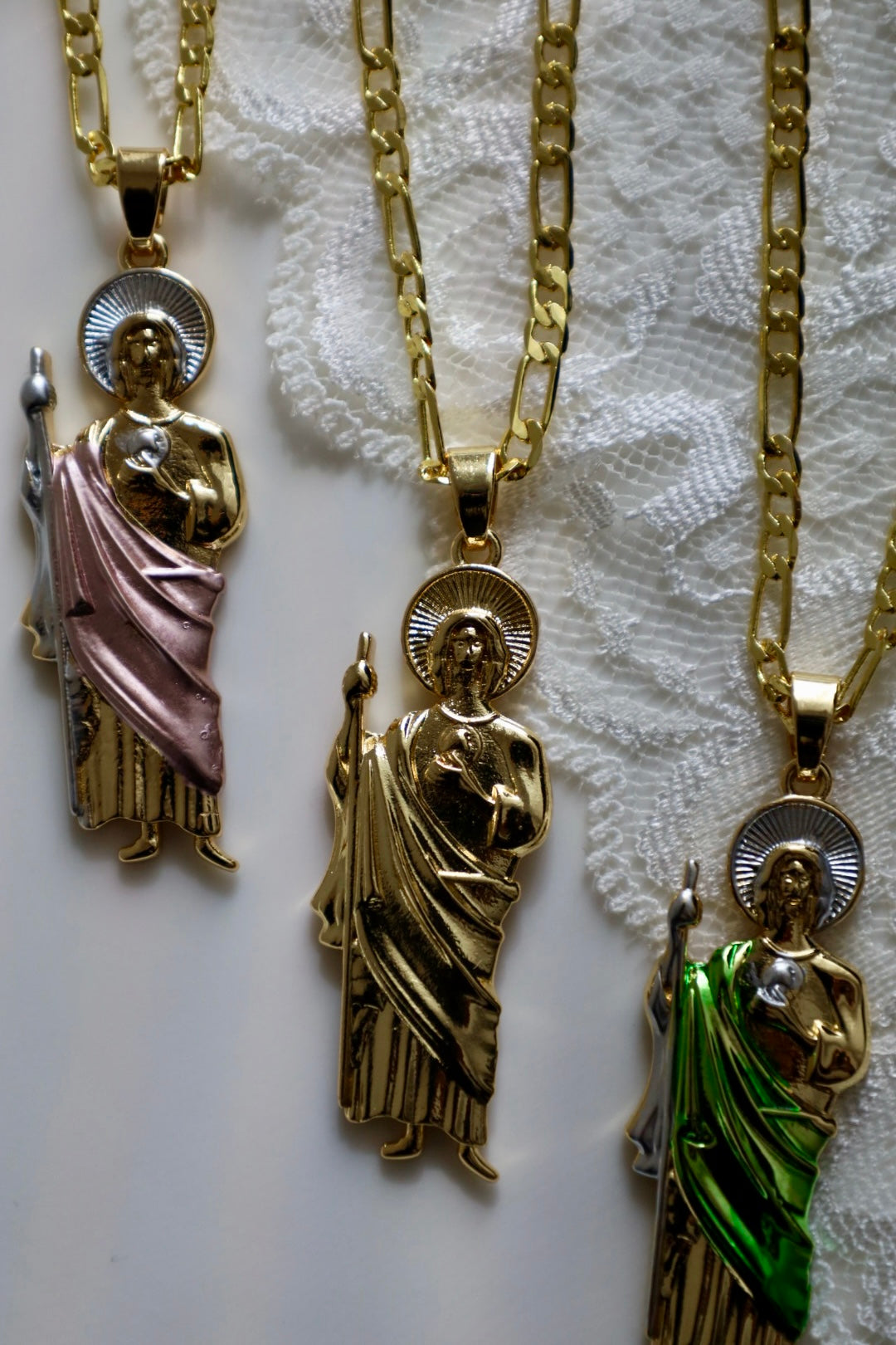 Medium sized san judas