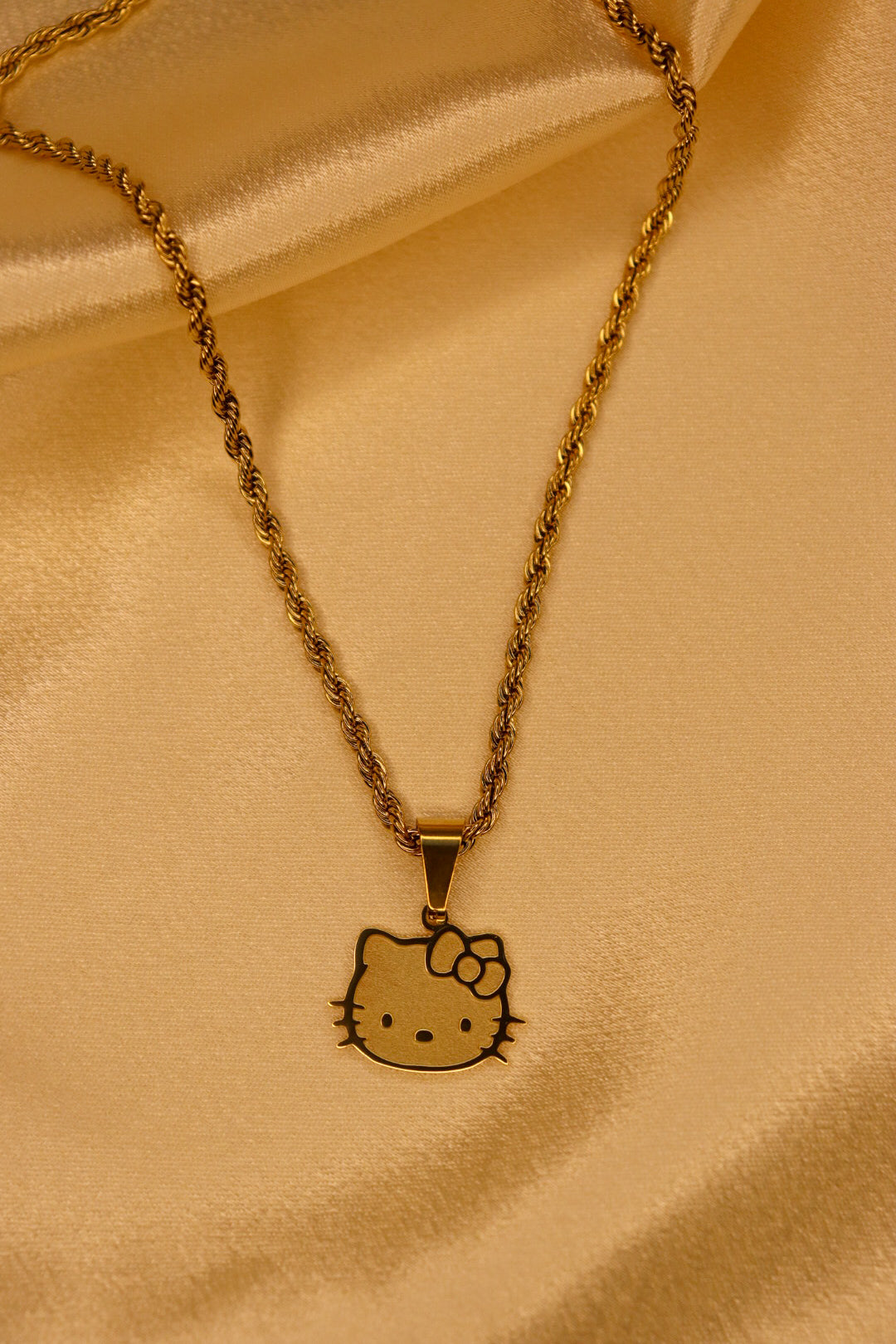 Hello Kitty Face Necklace