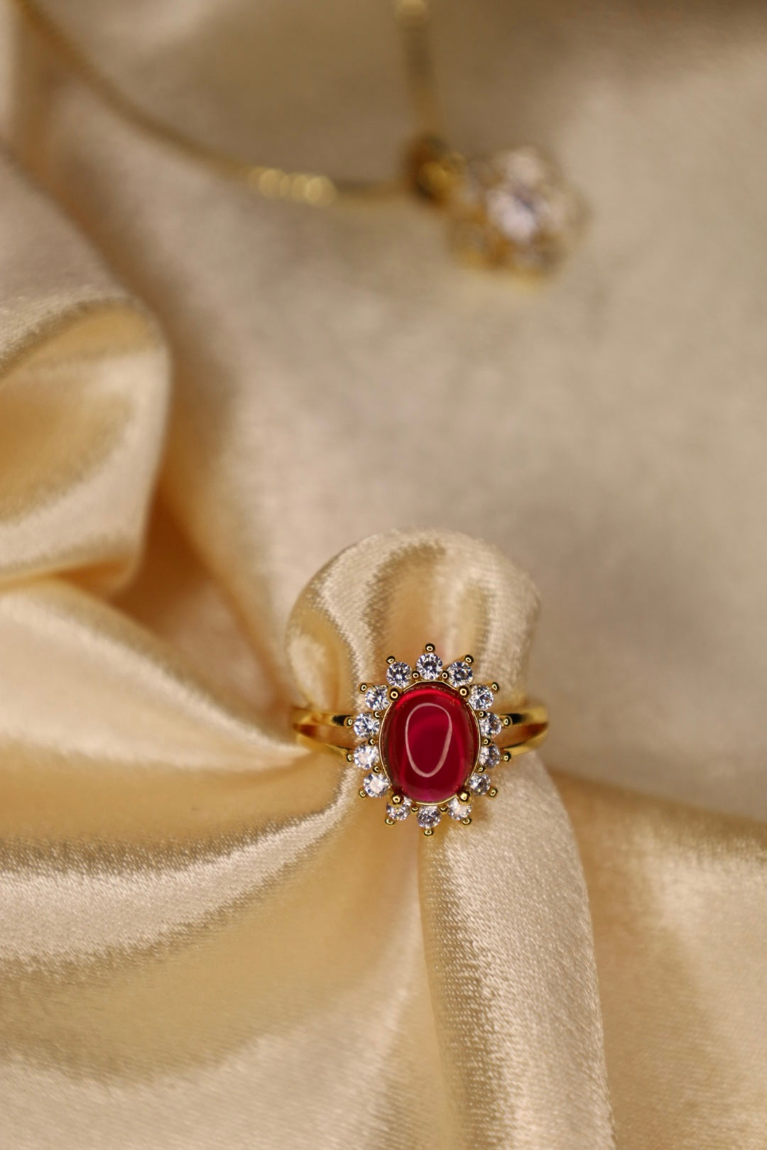 “Evara” ring
