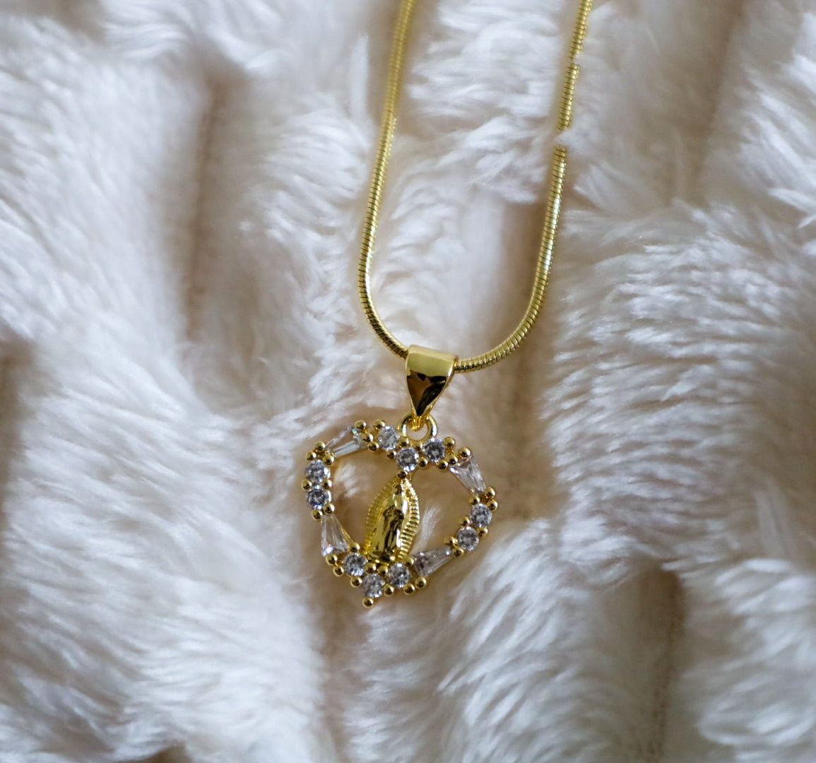 ♡Isabella heart necklace