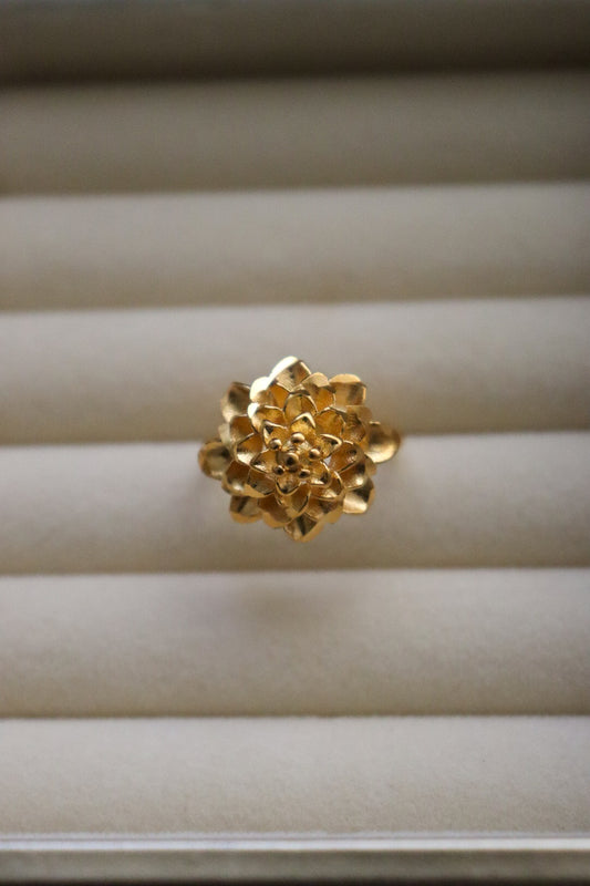 Dahlia Ring