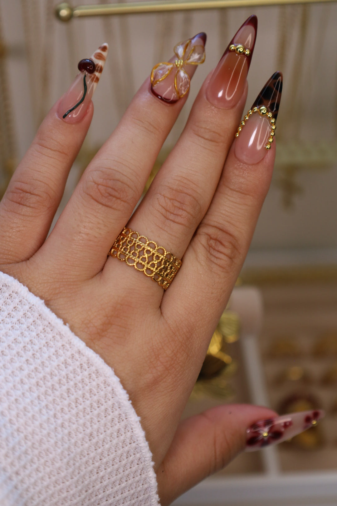 Venus Lace Band Ring