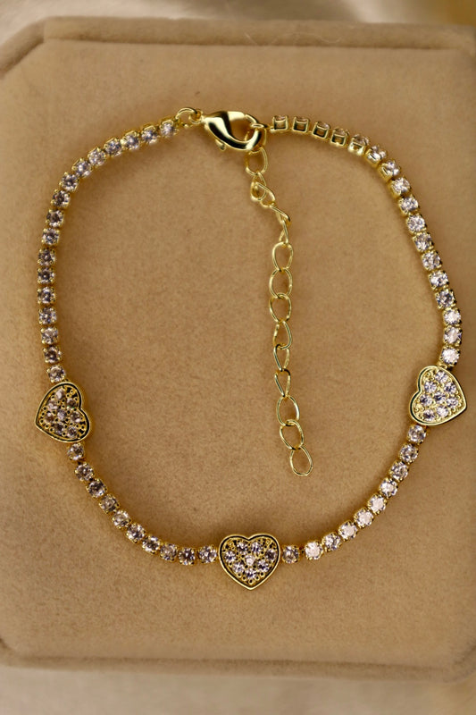 Icy heart bracelet