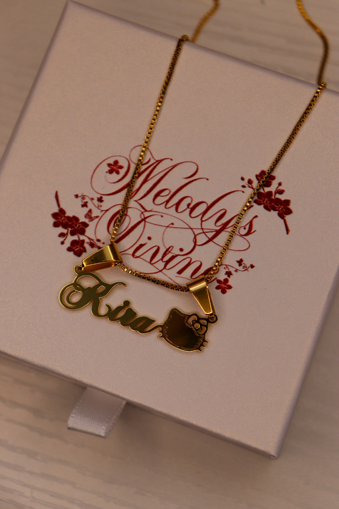 Detachable Hello Kitty custom name necklace