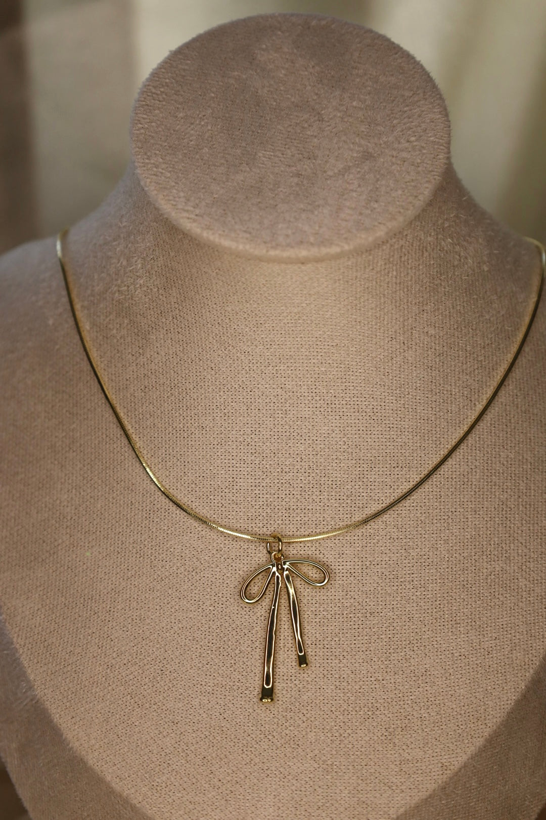 Lana bow necklace