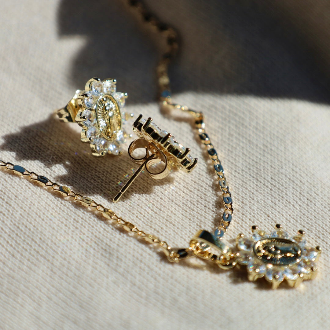“Mary” Set