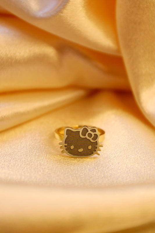 Hello kitty nugget ring