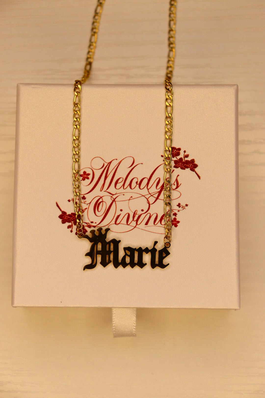 Divine Old English name necklace