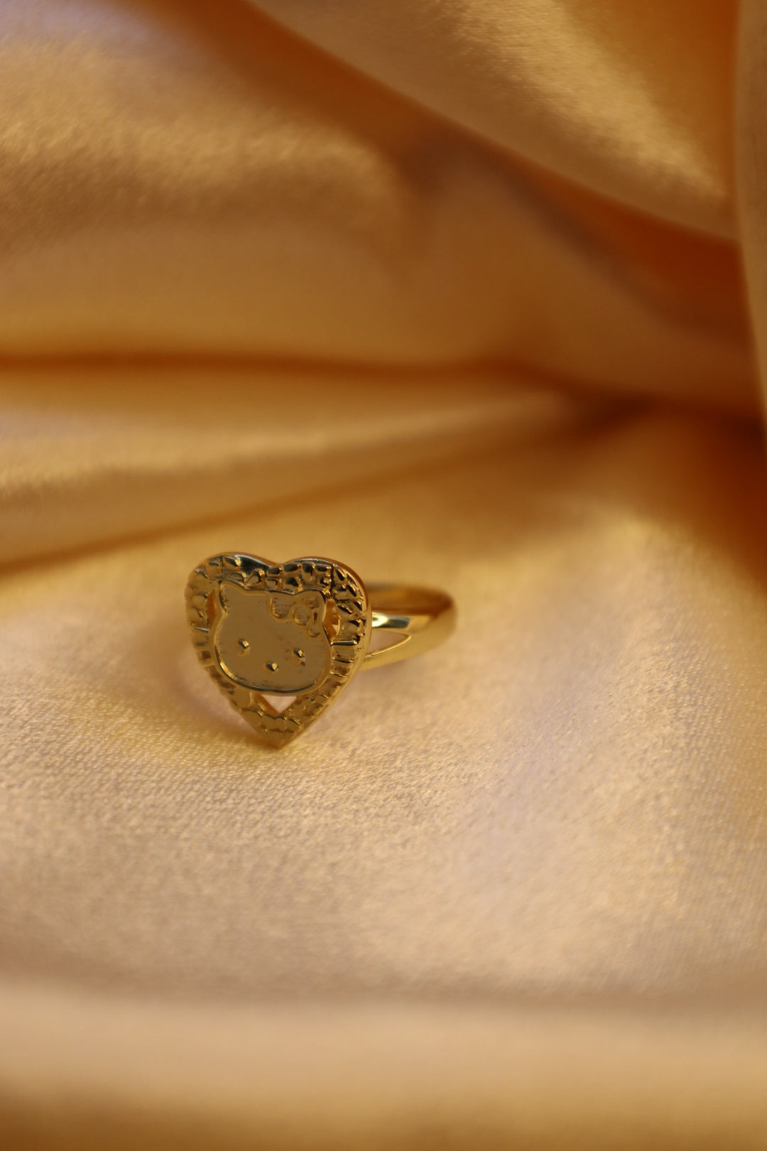 Nugget Heart Kitty Ring
