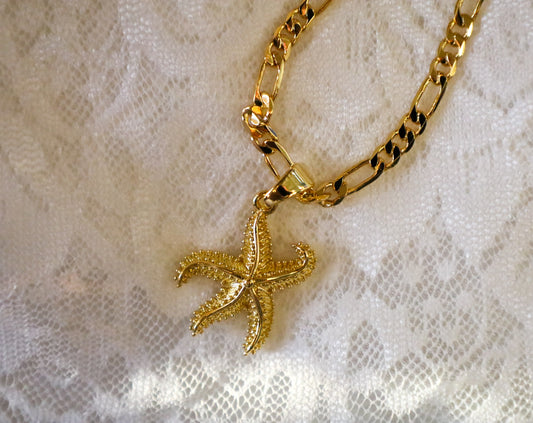 Gold starfish necklace