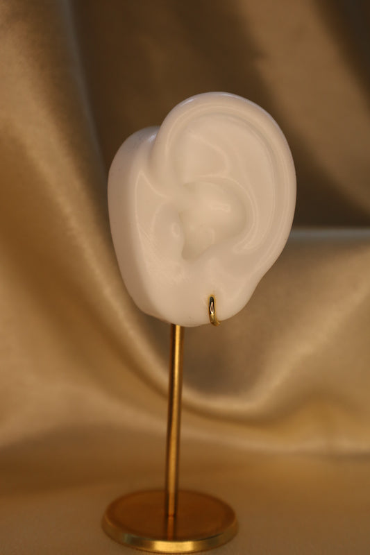 “Juni” mini gold hoop earrings