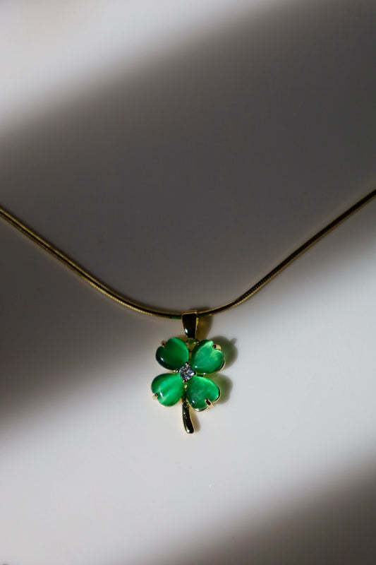 Clover necklace
