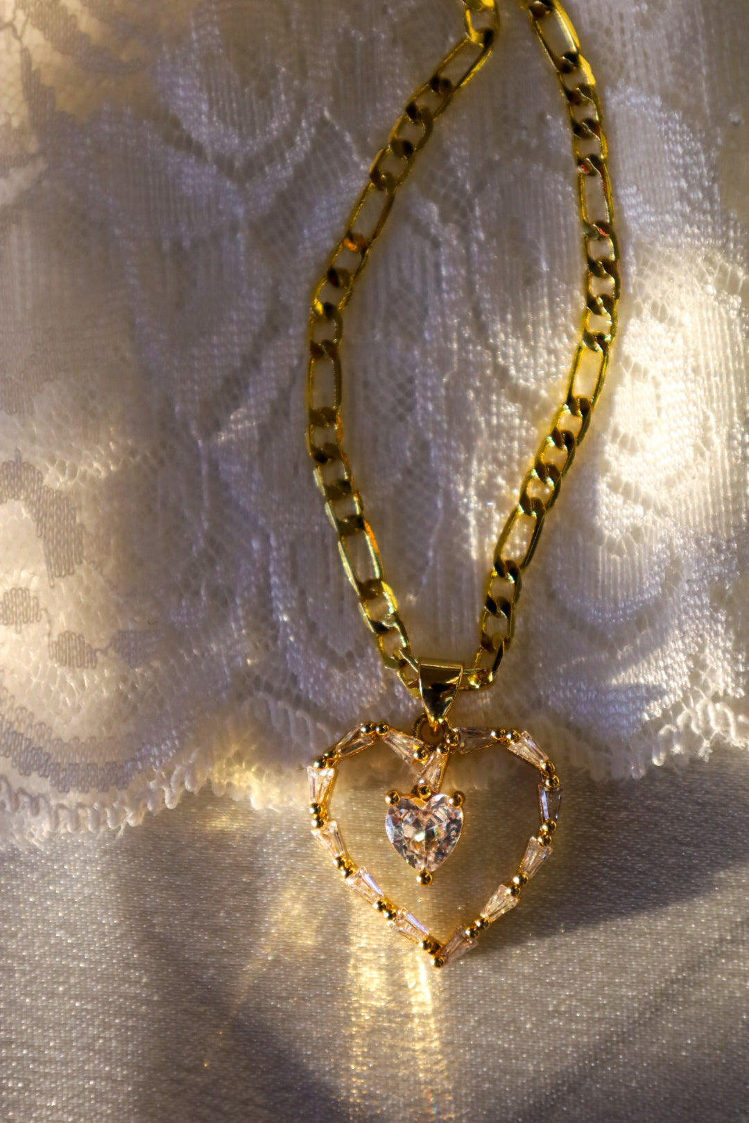 Evianna heart necklace