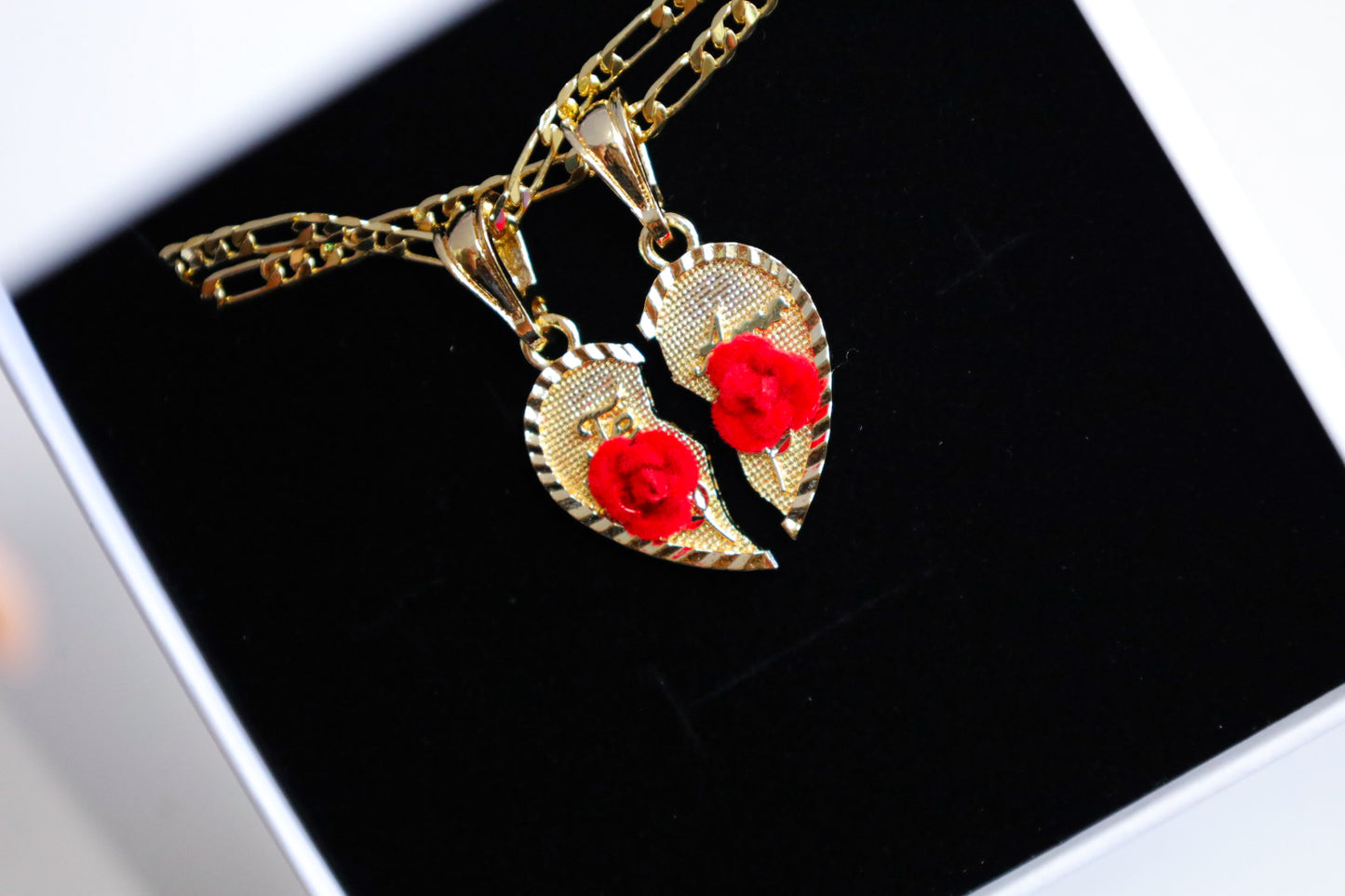 Rose breakable heart set