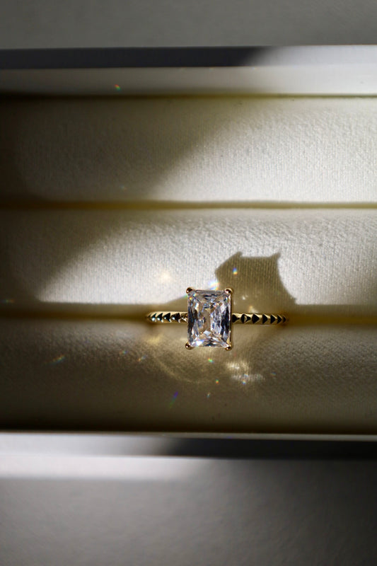 “Anastasia” Diamond ring