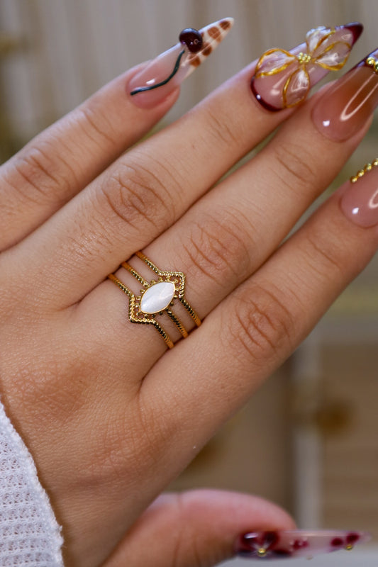 Selene Band Ring