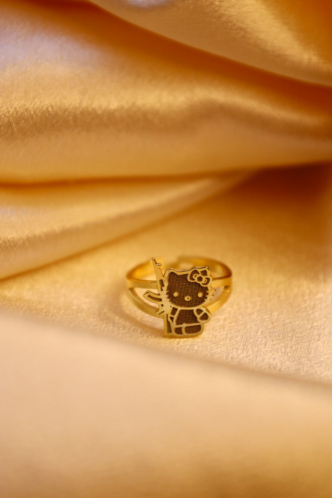 Hello Kitty AK ring